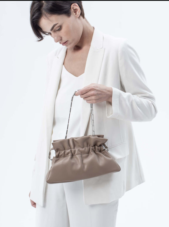 Mila Bag in Smooth Leather, Coffee